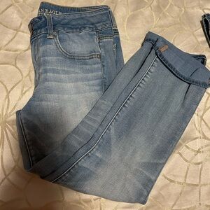 Cropped American Eagle Jeans